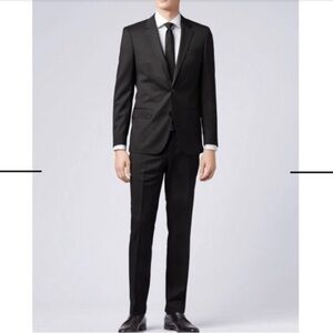 Hugo Boss Black Modern Fit Suit (read details for sizes please)
